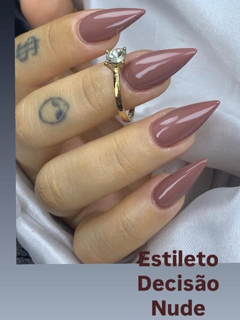 Trabalho publicado no perfil oficial do Francis Studio